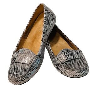 Vionic Women's Chill Larrun leather orthotic flats loafers shoes metallic gray 6